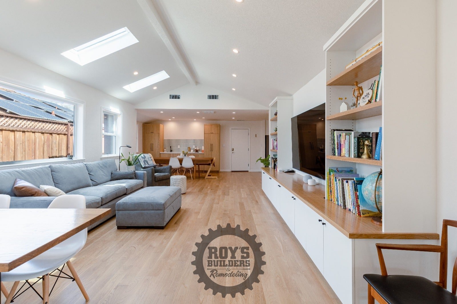 Roys Builders - Home Additions Services (21)