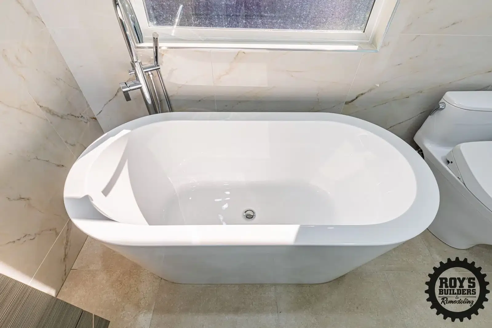Bathtub installation by Roy's Builders and Remodeling