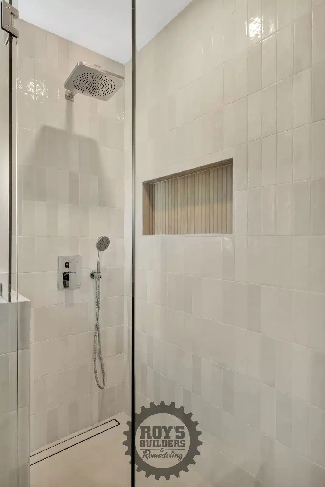 Contemporary Bathroom Shower- Roy's Builders