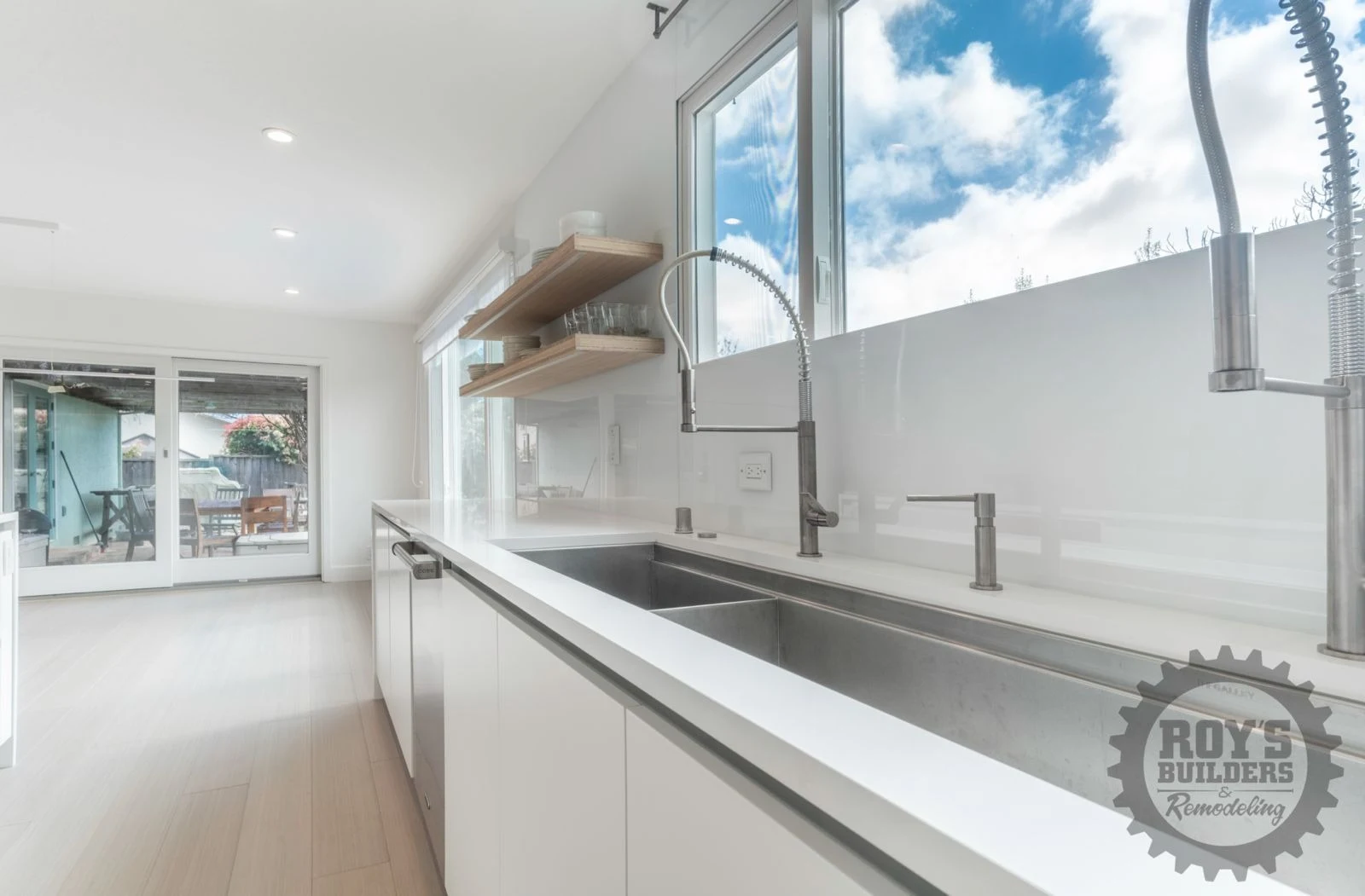 Minimalist Kitchen Renovation- Roy's Builders