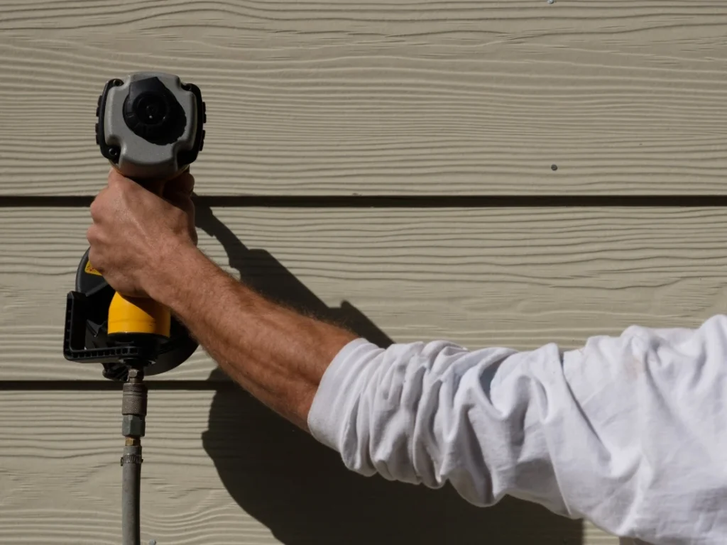 Precision Siding Installation- Roy's Builders