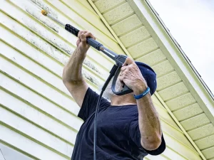 Siding Prep with Power Washing- Roy's Builders