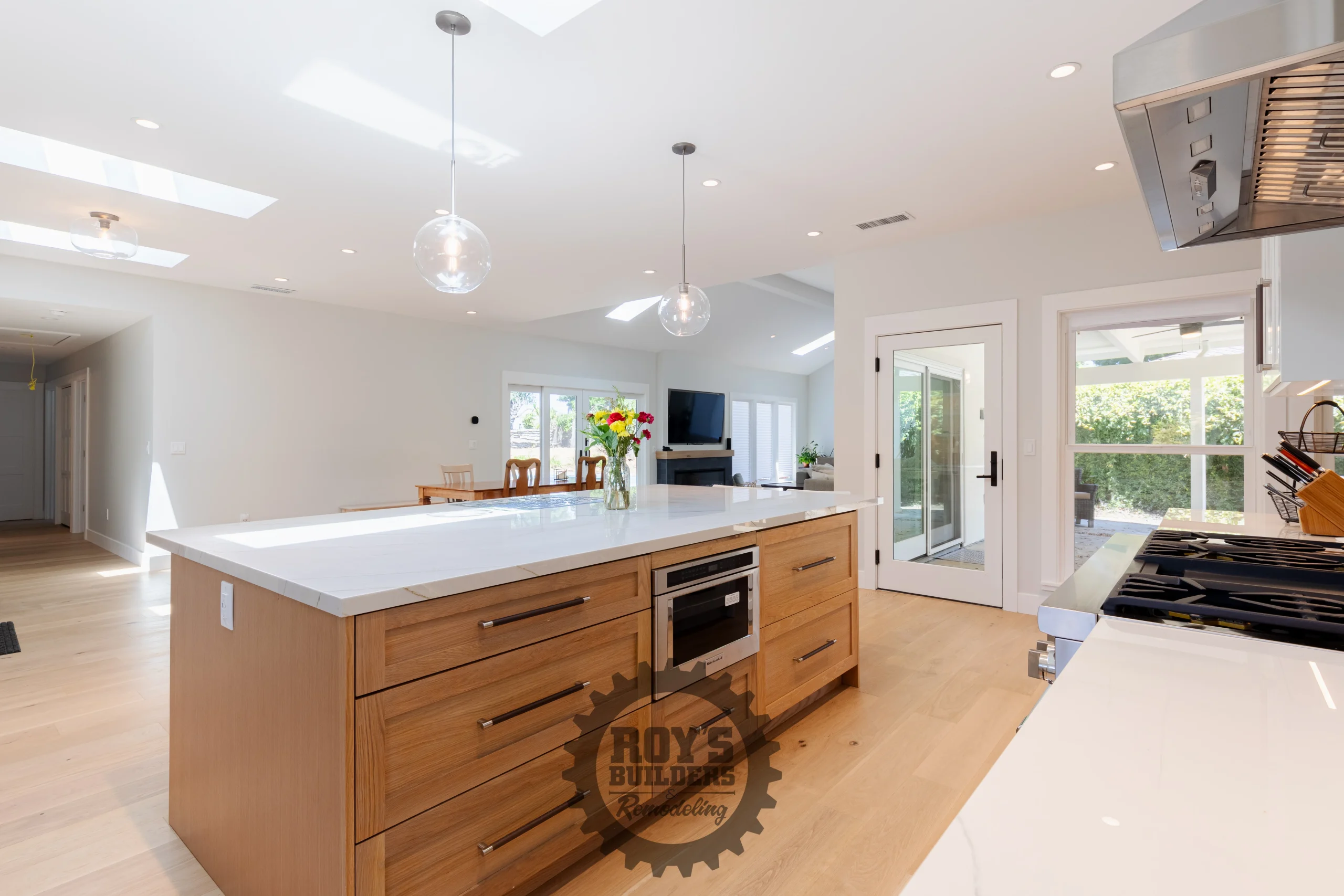 Edgewood Drive Reimagined: The Bright & Balanced Palo Alto Home