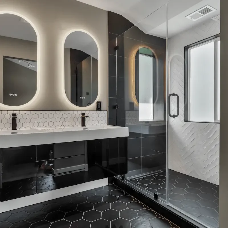 Luxurious bathroom design with warm tones